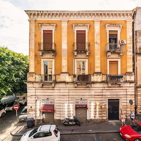 Centro- Benedettini'S Apartament カターニア エクステリア 写真