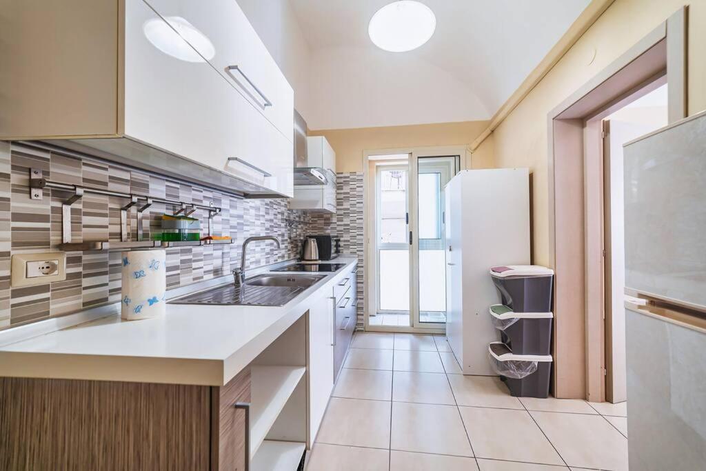 Centro- Benedettini'S Apartament カターニア エクステリア 写真